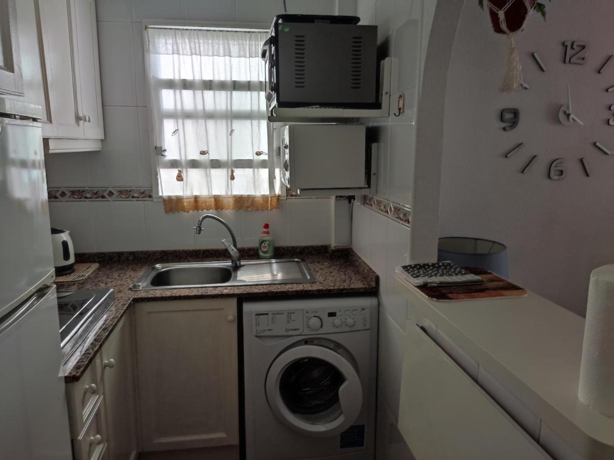 Ak Apartamento En Torrevieja Exteriér fotografie
